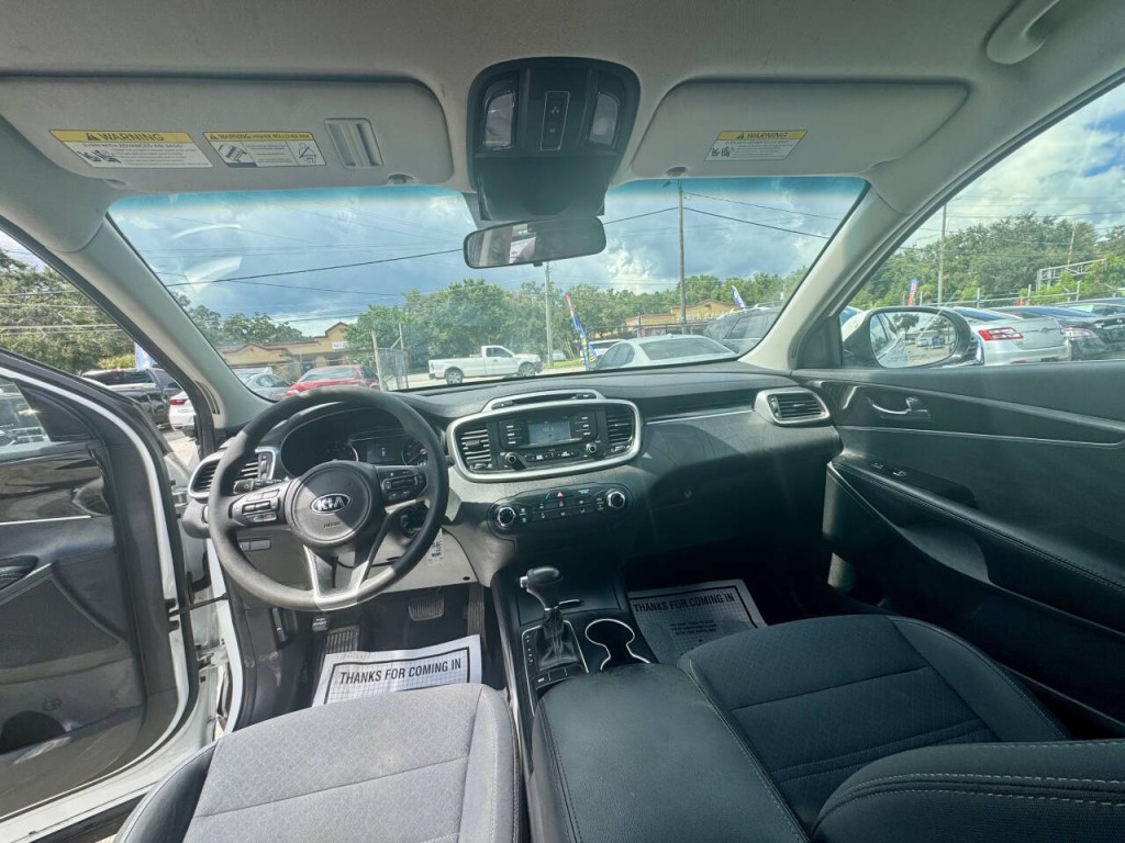 2016 Kia Sorento Image 18