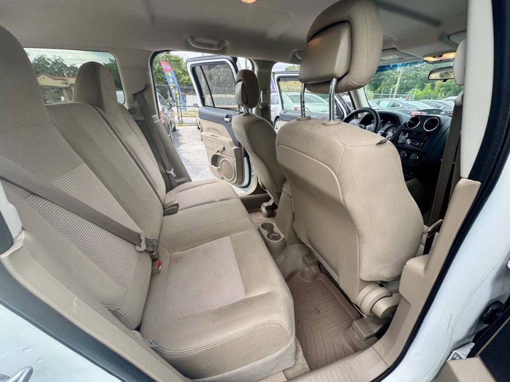2015 Jeep Patriot Image 14