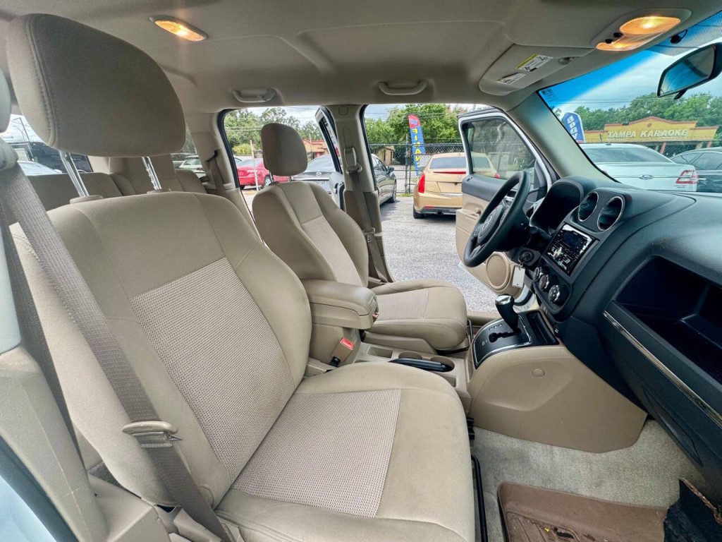 2015 Jeep Patriot Image 16