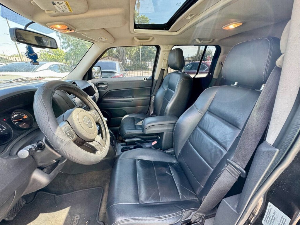 2016 Jeep Patriot Image 10