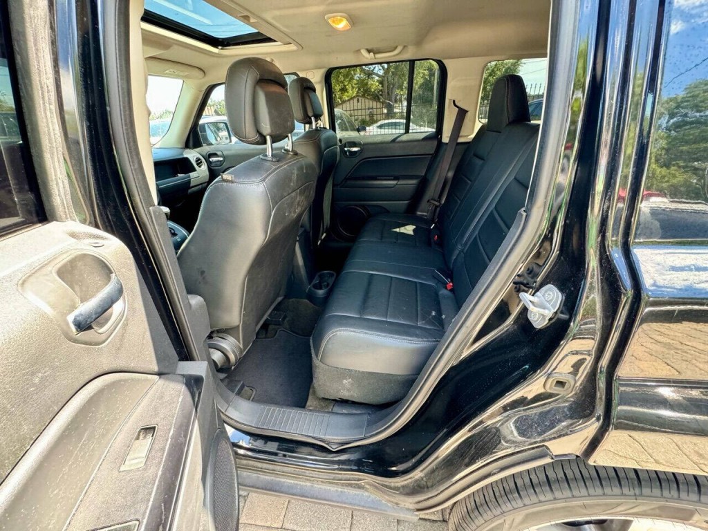 2016 Jeep Patriot Image 11