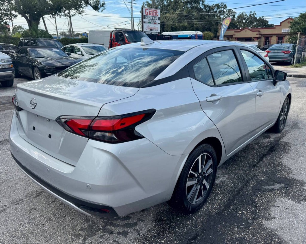 2025 Nissan Versa Image 5