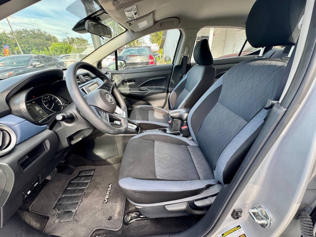 2025 Nissan Versa Image 13