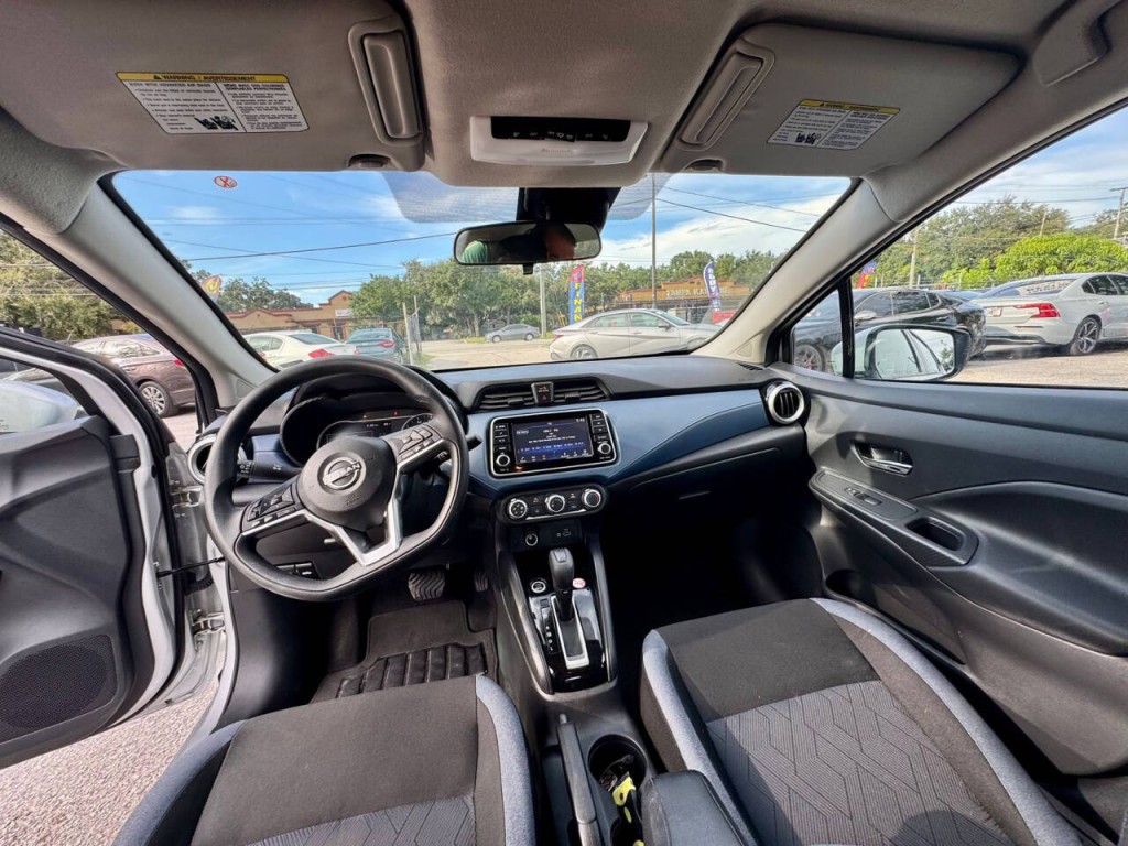 2025 Nissan Versa Image 17