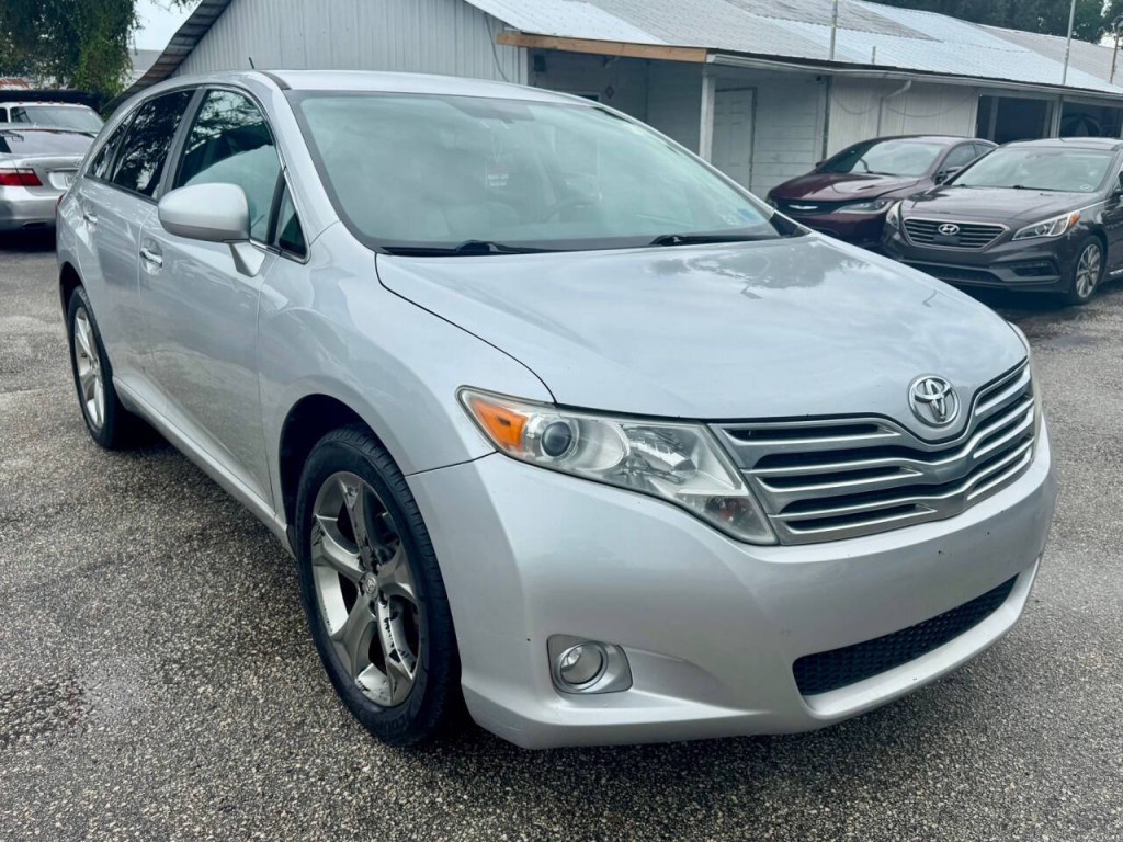 2011 Toyota Venza Image 10