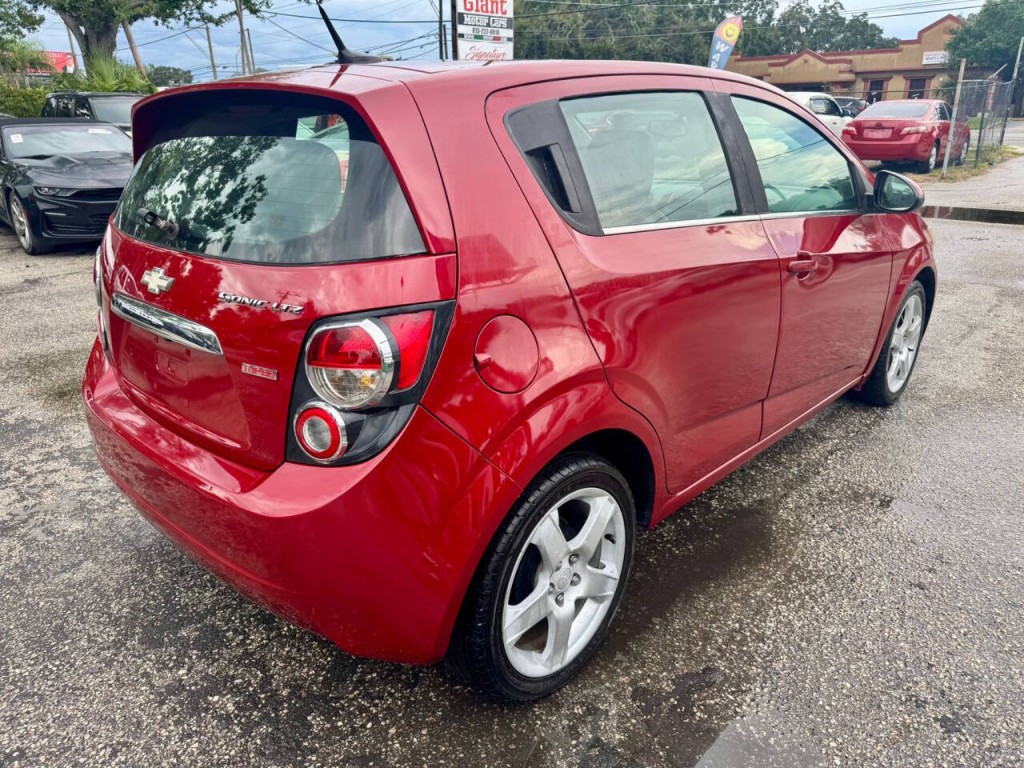 2014 Chevrolet Sonic Image 5