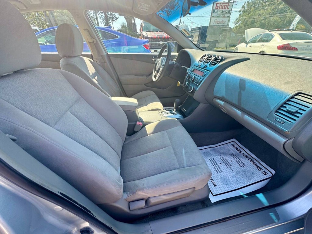 2010 Nissan Altima Image 17