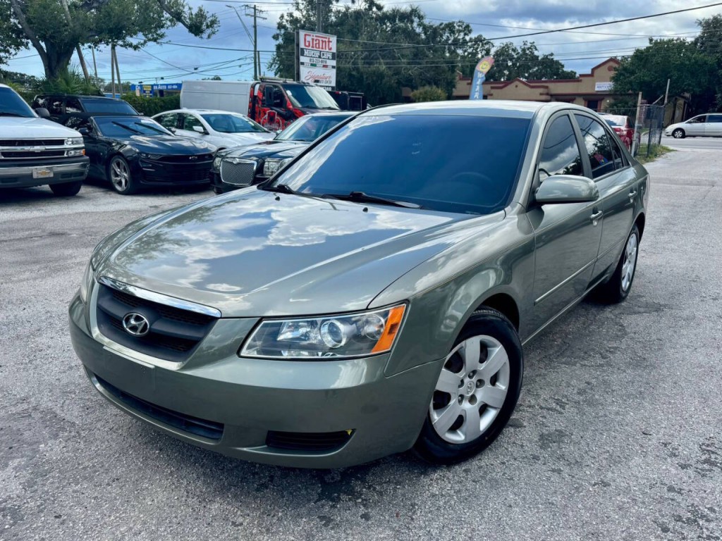 2008 Hyundai Sonata Image 2