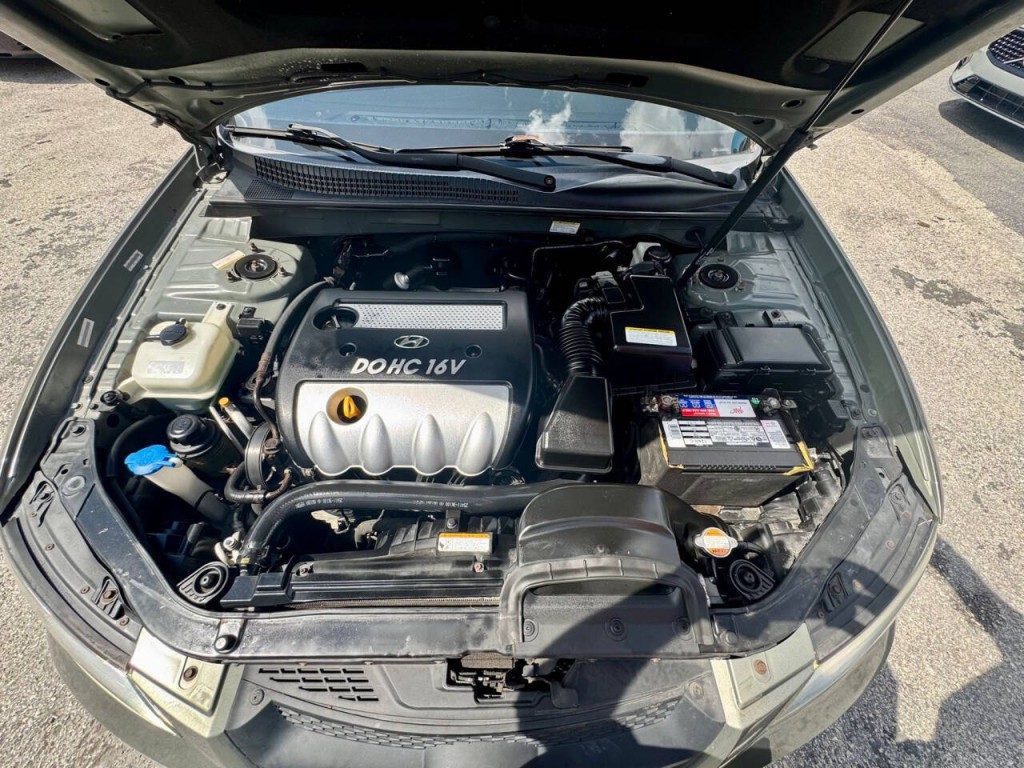 2008 Hyundai Sonata Image 16