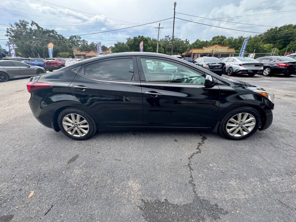 2016 Hyundai Elantra Image 7