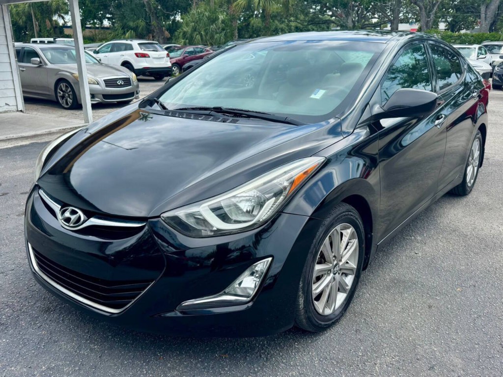 2016 Hyundai Elantra Image 11