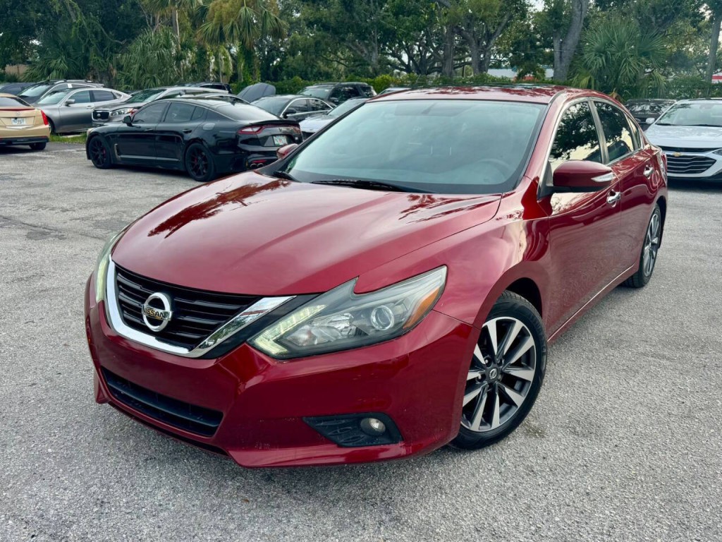 2017 Nissan Altima Image 2