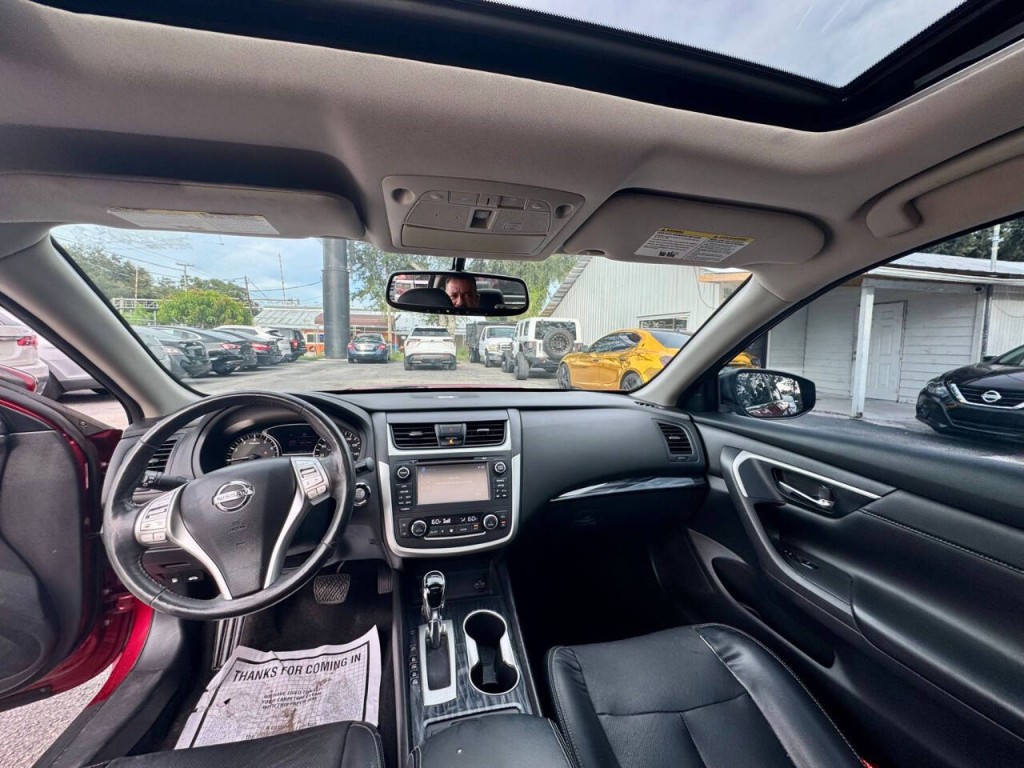 2017 Nissan Altima Image 17