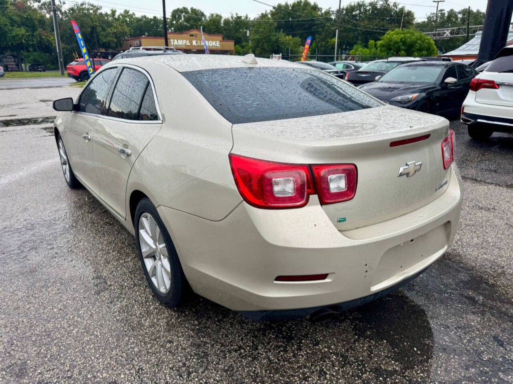 2014 Chevrolet Malibu Image 4