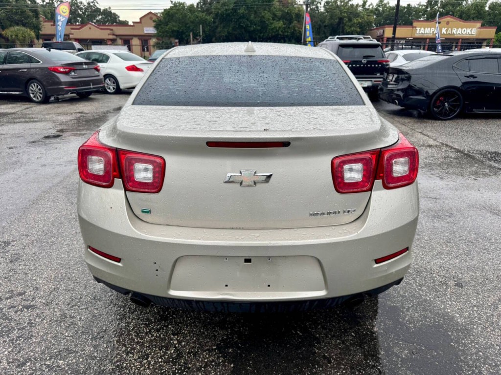 2014 Chevrolet Malibu Image 9