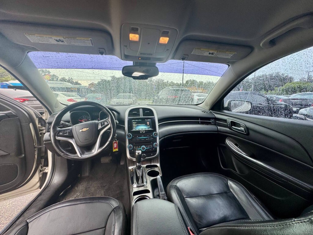 2014 Chevrolet Malibu Image 16