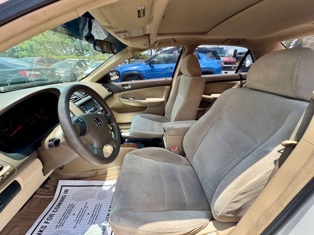 2003 Honda Accord Image 14