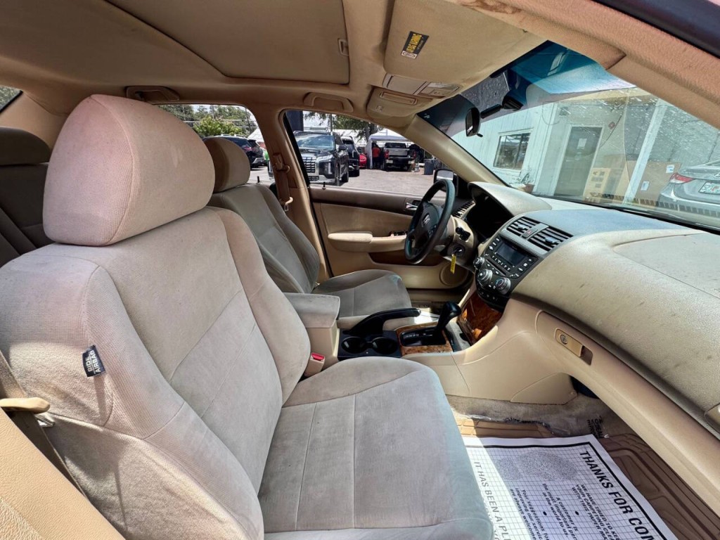 2003 Honda Accord Image 15