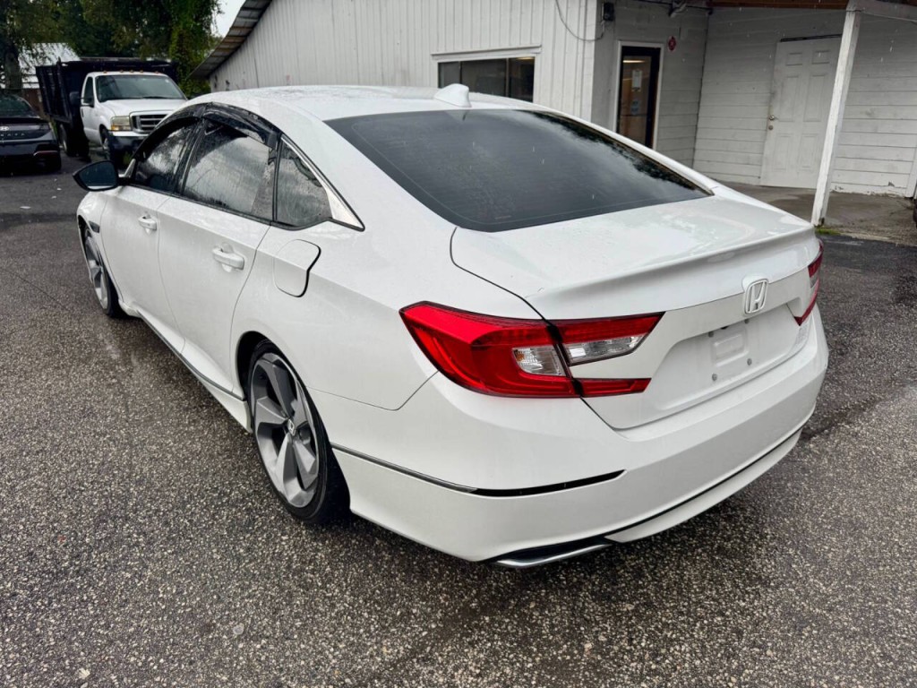 2020 Honda Accord Image 4