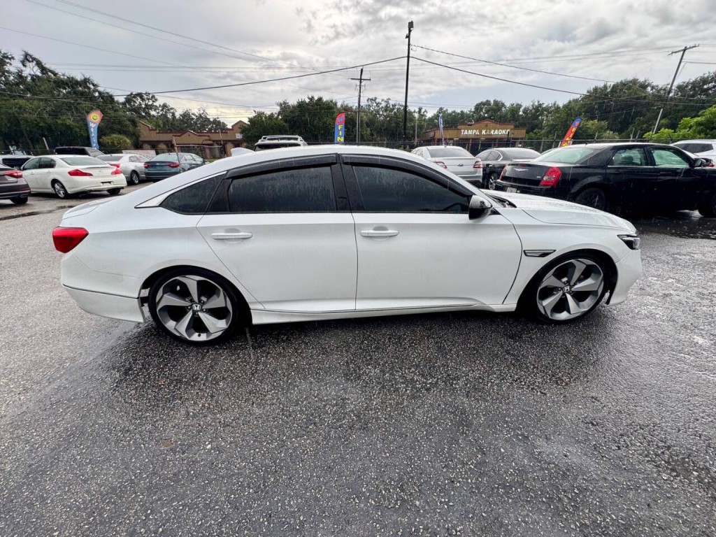 2020 Honda Accord Image 6