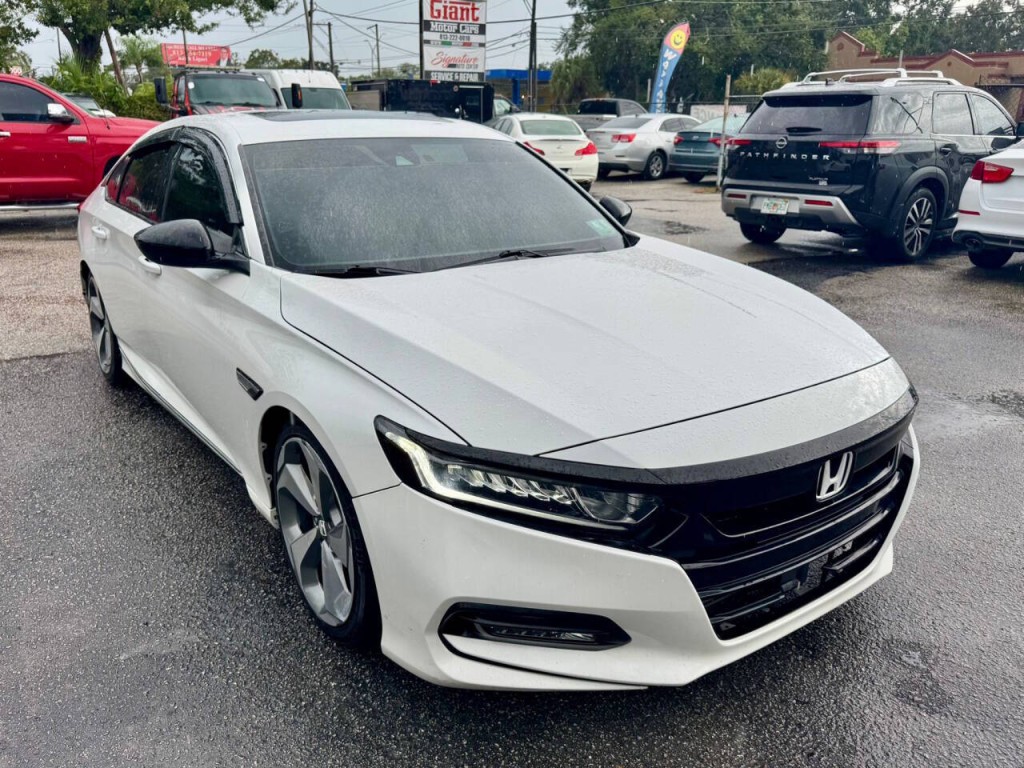 2020 Honda Accord Image 9