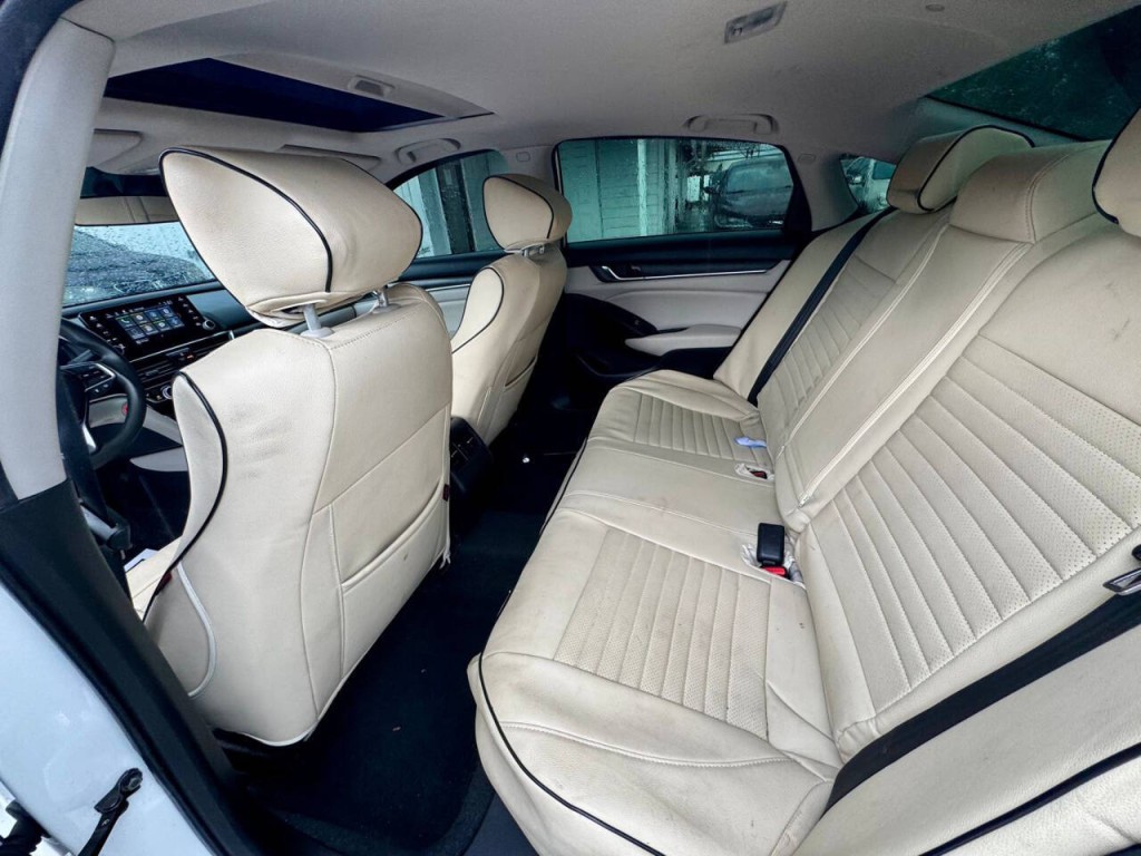 2020 Honda Accord Image 15
