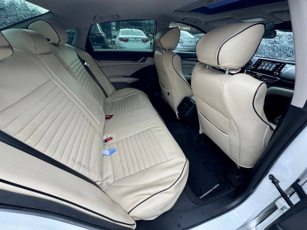 2020 Honda Accord Image 16