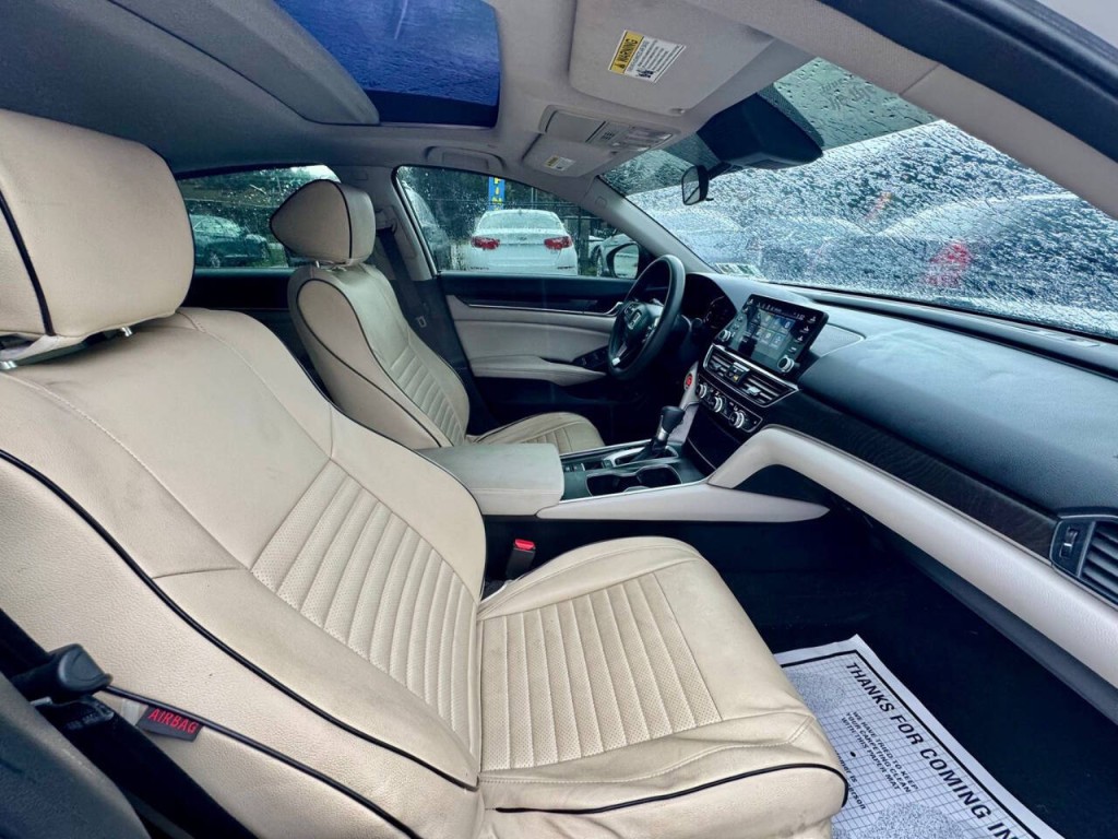 2020 Honda Accord Image 17