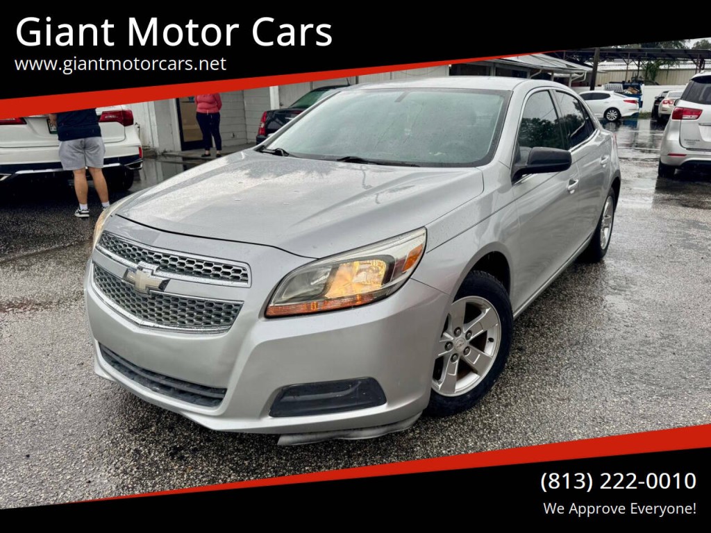 2013 Chevrolet Malibu Image 1
