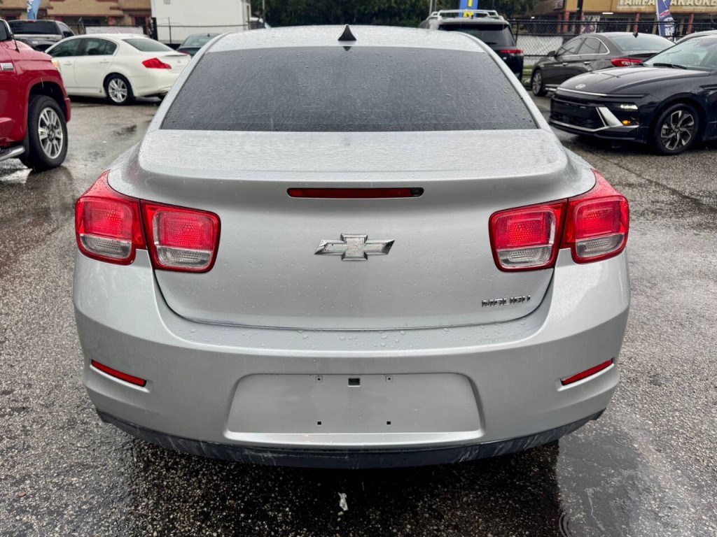 2013 Chevrolet Malibu Image 9