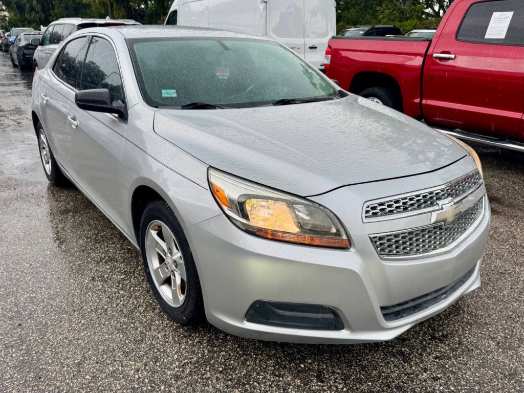 2013 Chevrolet Malibu Image 10