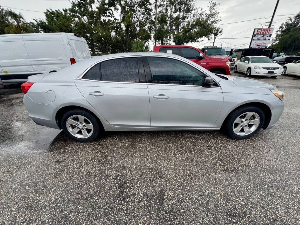 2013 Chevrolet Malibu Image 19