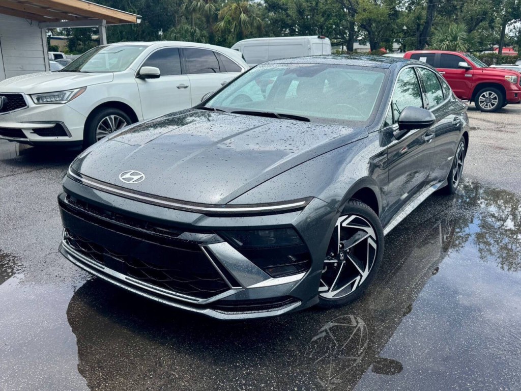 2024 Hyundai Sonata Image 2
