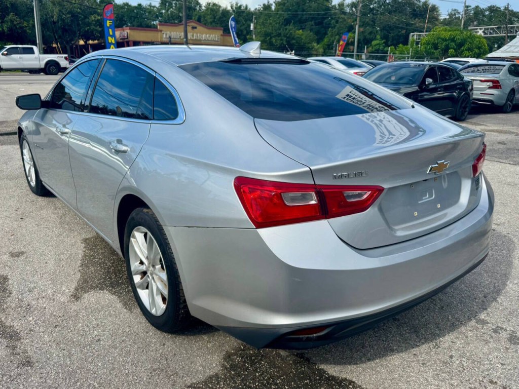 2018 Chevrolet Malibu Image 5