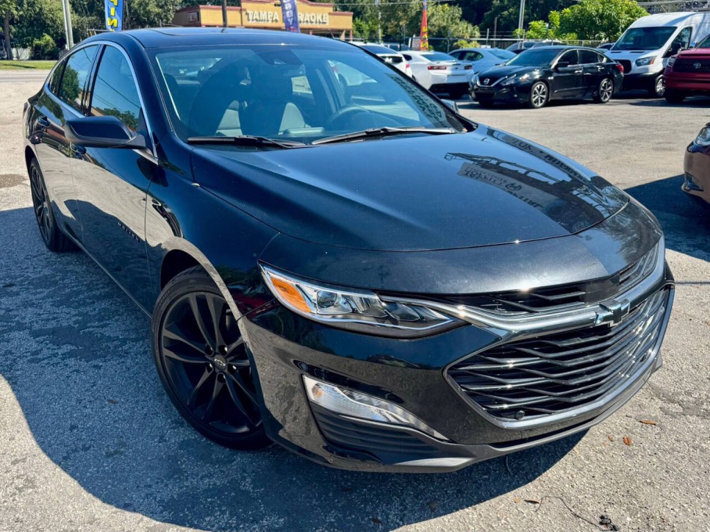 2025 Chevrolet Malibu Image 3