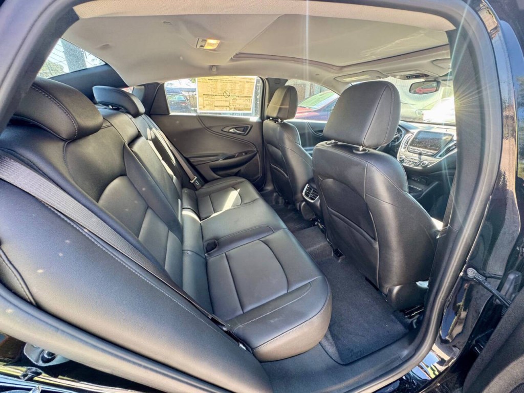 2025 Chevrolet Malibu Image 18