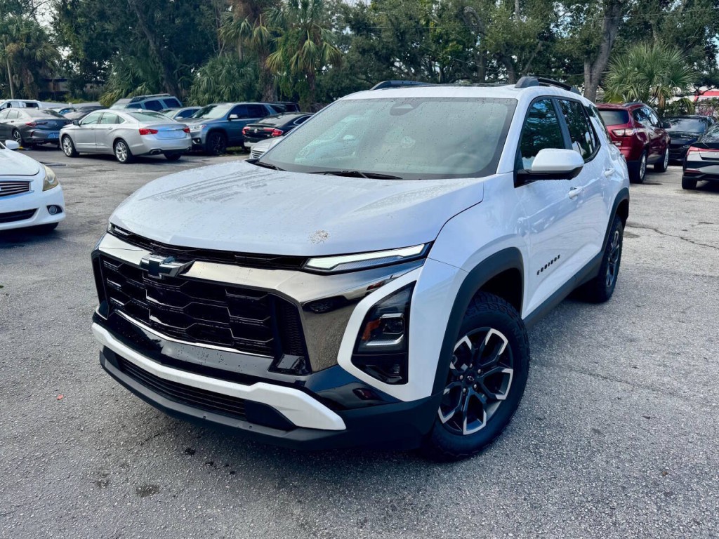 2025 Chevrolet Equinox Image 2