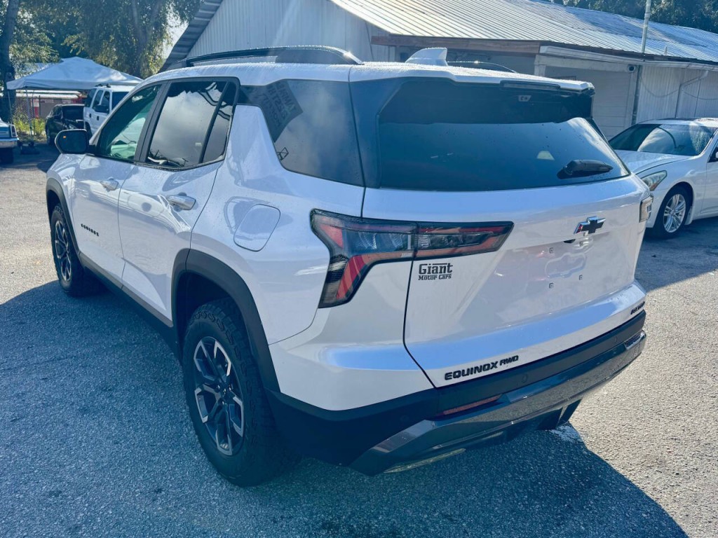 2025 Chevrolet Equinox Image 5