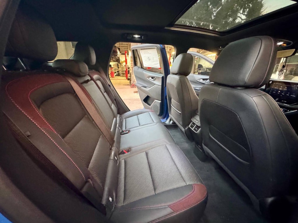 2025 Chevrolet Equinox Image 18