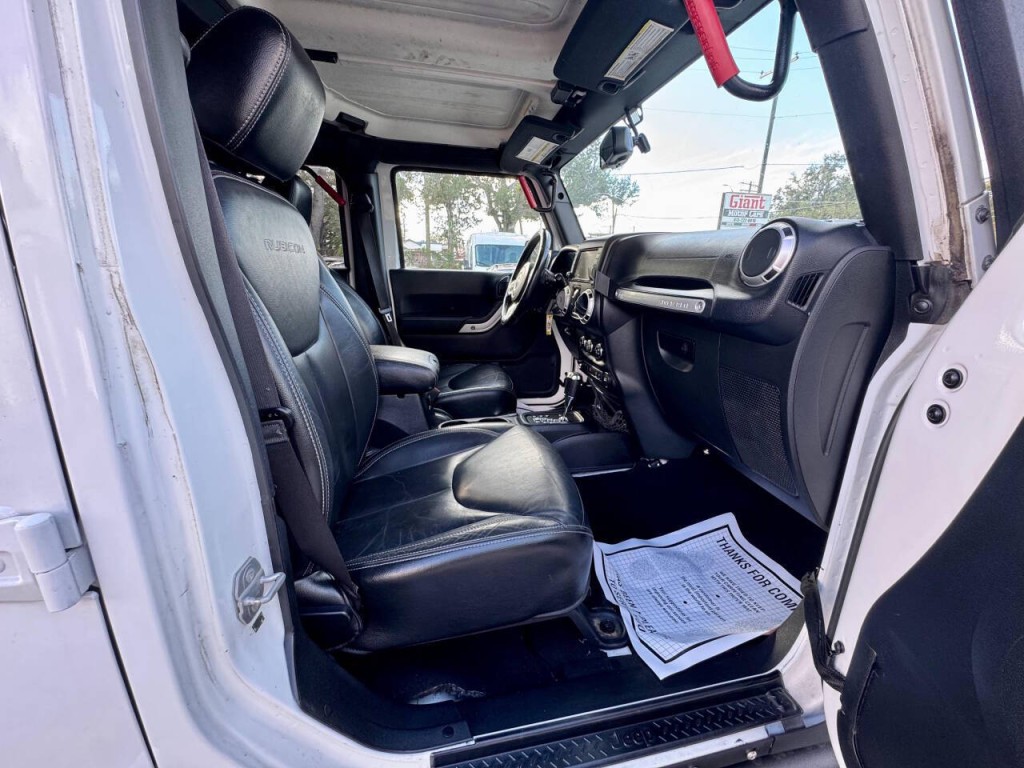 2016 Jeep Wrangler Unlimited Image 15