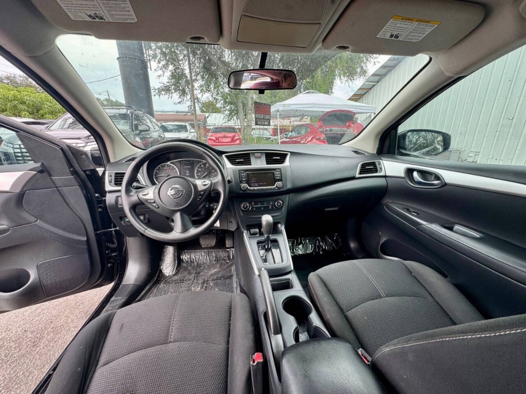 2018 Nissan Sentra Image 18