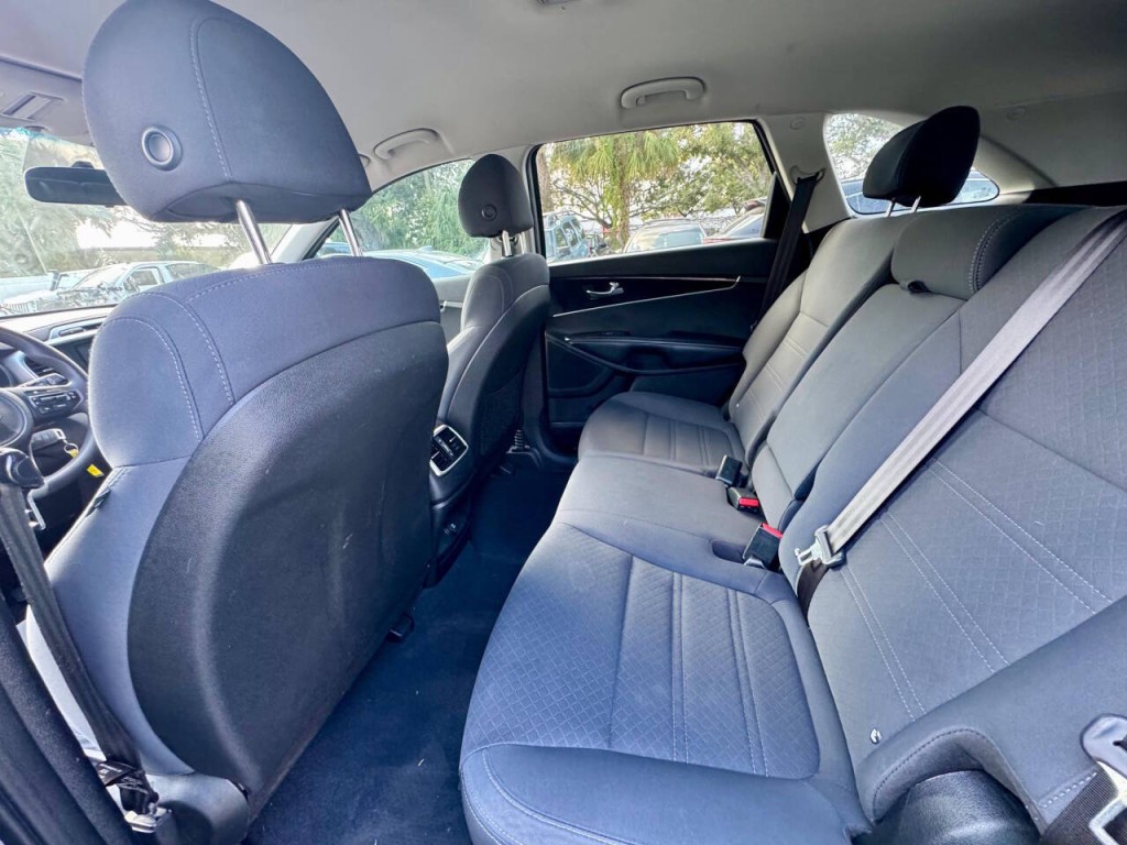 2018 Kia Sorento Image 17