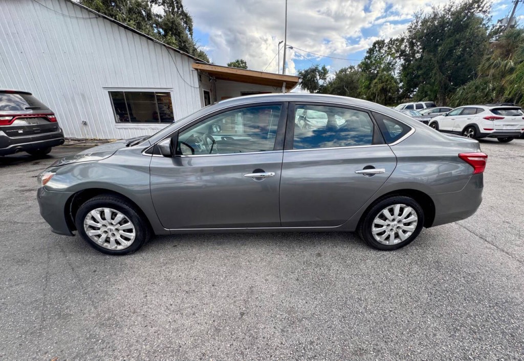 2018 Nissan Sentra Image 6