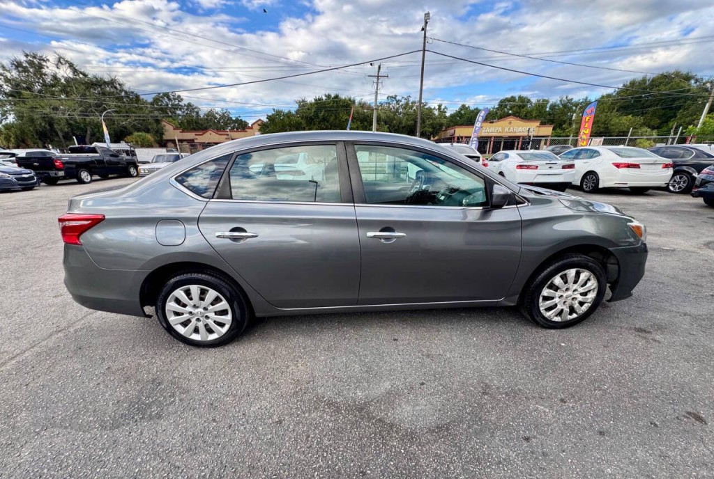 2018 Nissan Sentra Image 7
