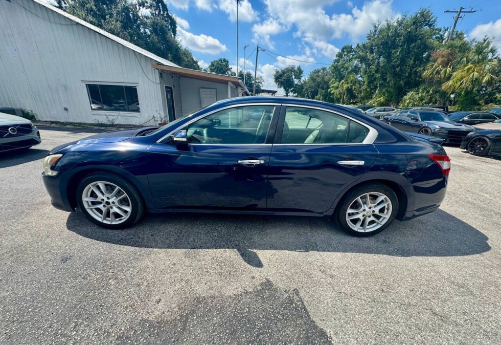 2009 Nissan Maxima Image 5