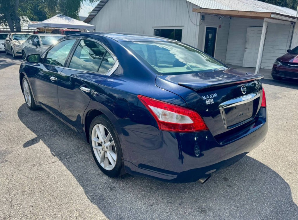 2009 Nissan Maxima Image 6