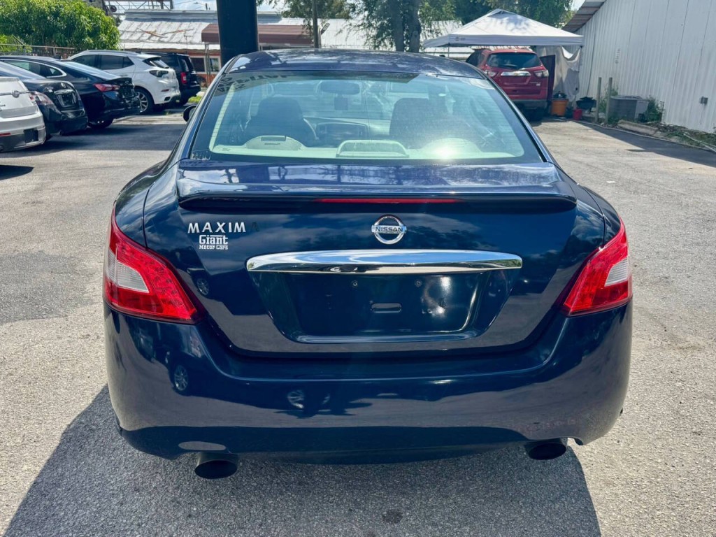 2009 Nissan Maxima Image 9