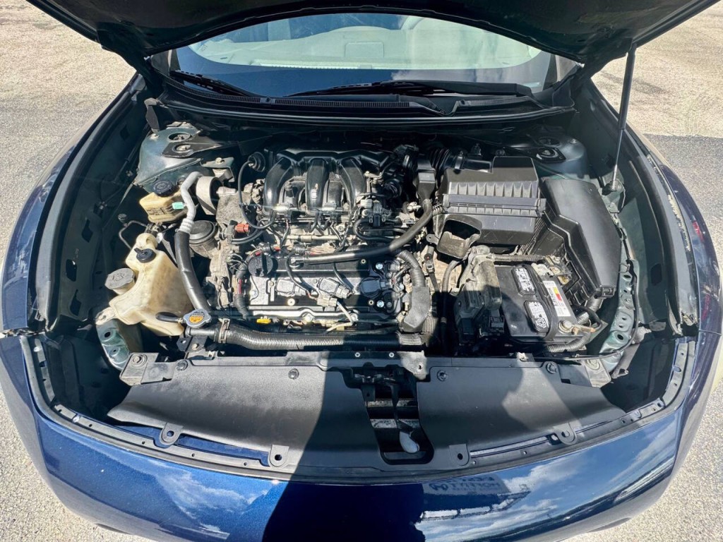 2009 Nissan Maxima Image 12