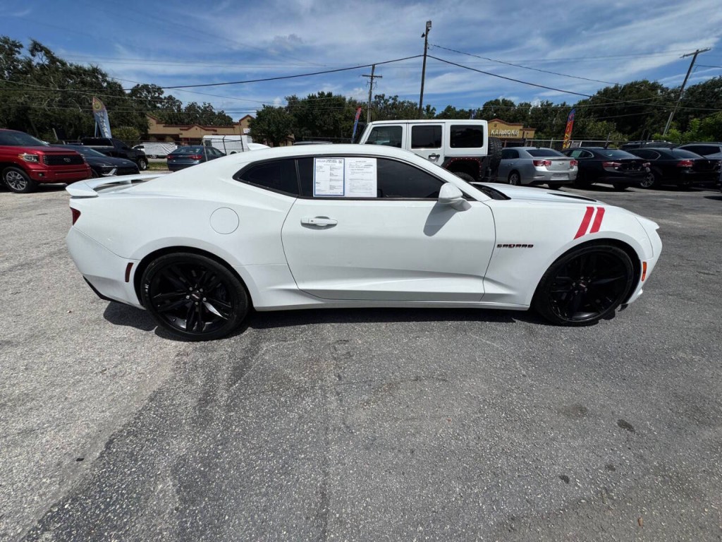 2017 Chevrolet Camaro Image 7