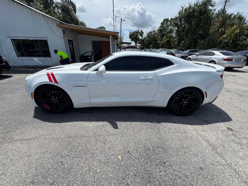 2017 Chevrolet Camaro Image 20